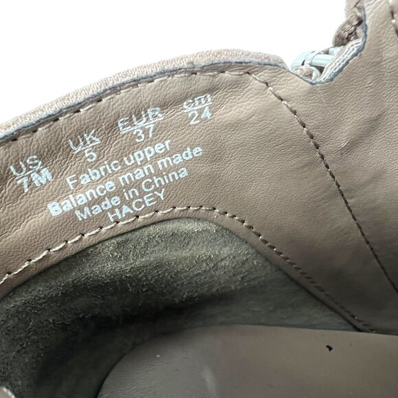 Carlos By Carlos Santana Hacey Doe Brown Heeled Ankle Boots Size 7M NWT - Picture 10 of 11